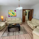 Apartment Select 7
