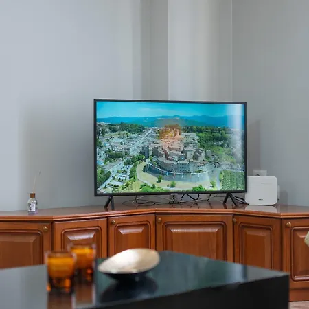 Apartment Select 7