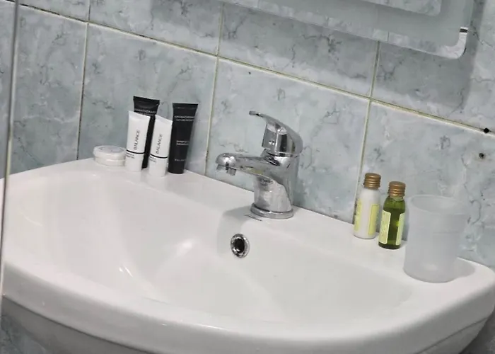 Select 7 * 티라나