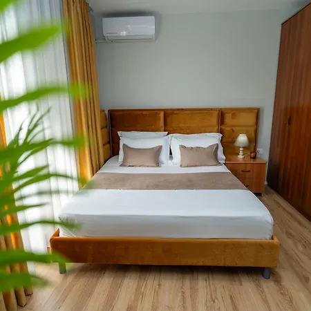 Select 7 Apartmán *